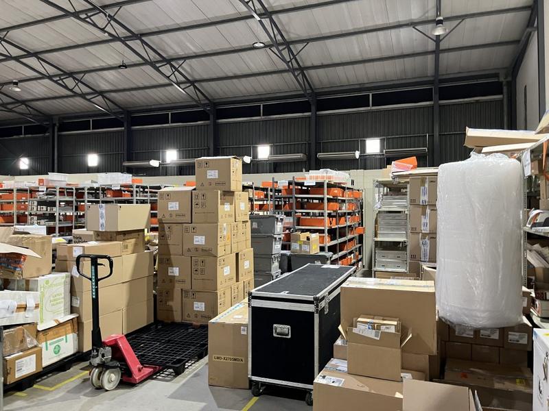 To Let commercial Property for Rent in Montague Gardens Western Cape